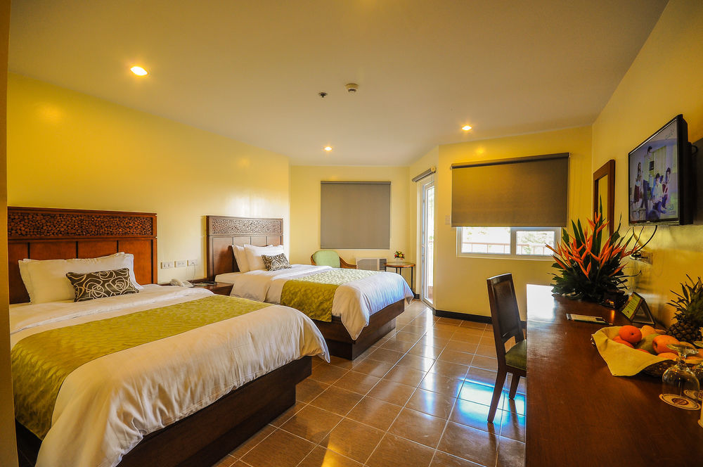 Canyon Woods Resort Club Tagaytay Tagaytay City Exterior foto